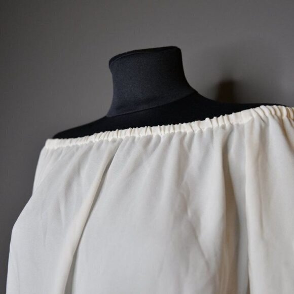 Aritzia Wilfred Eleanora White Cropped Off-Shoulder Blouse Sz M - Picture 5 of 7